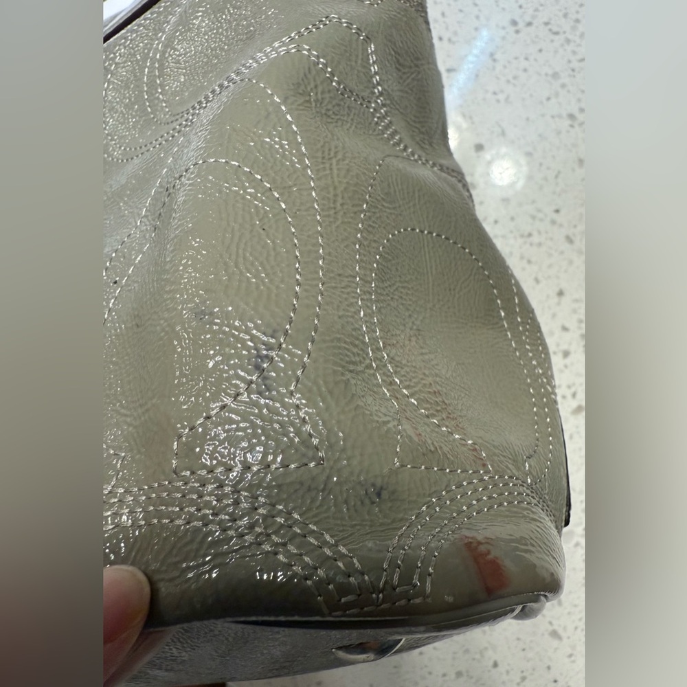 Coach Signature Stitch Carryall Kiss Lock Patent Leather Satchel - Picture 13 of 16